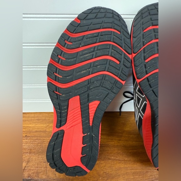 ASIC’s men’s Black/Electric Red Kayano gel Nimbus running gym shoes. Size 10 - Picture 9 of 14